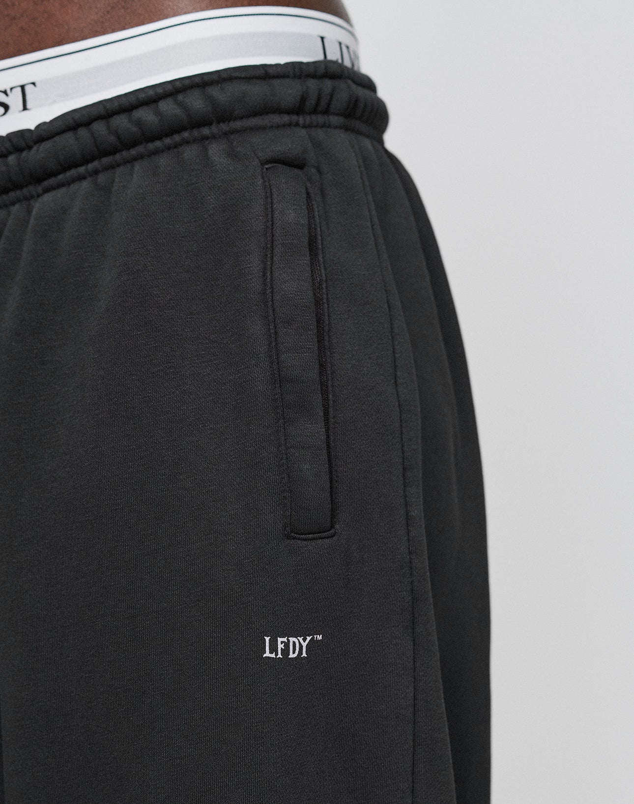 Basic Wide Jogger