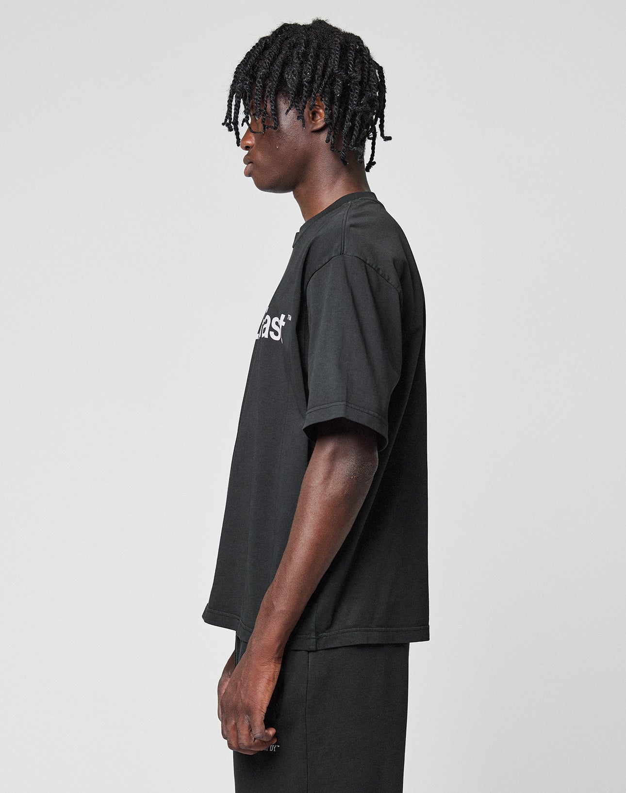 Basic +49 Tee