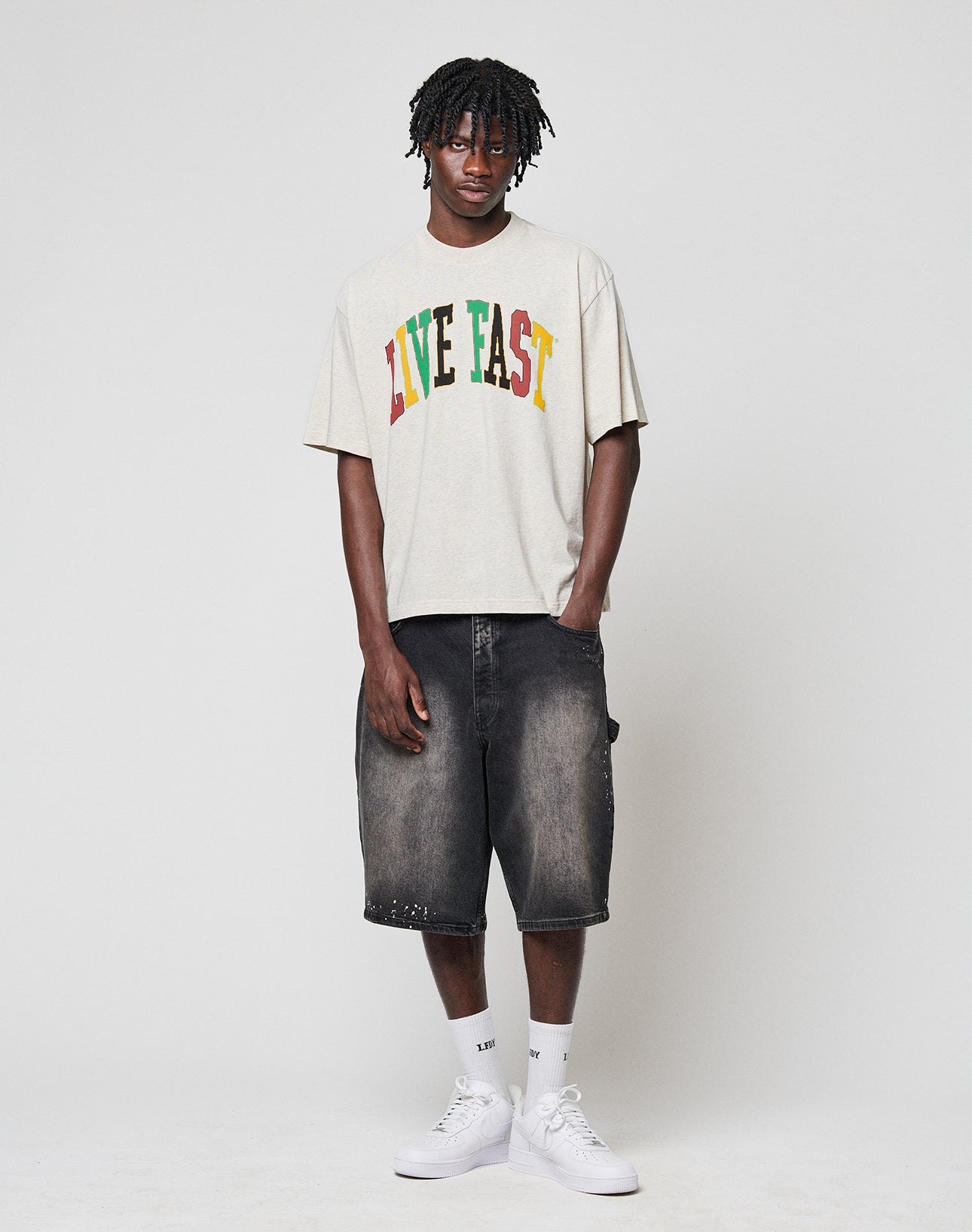 LFDY College Tee in Grau Style