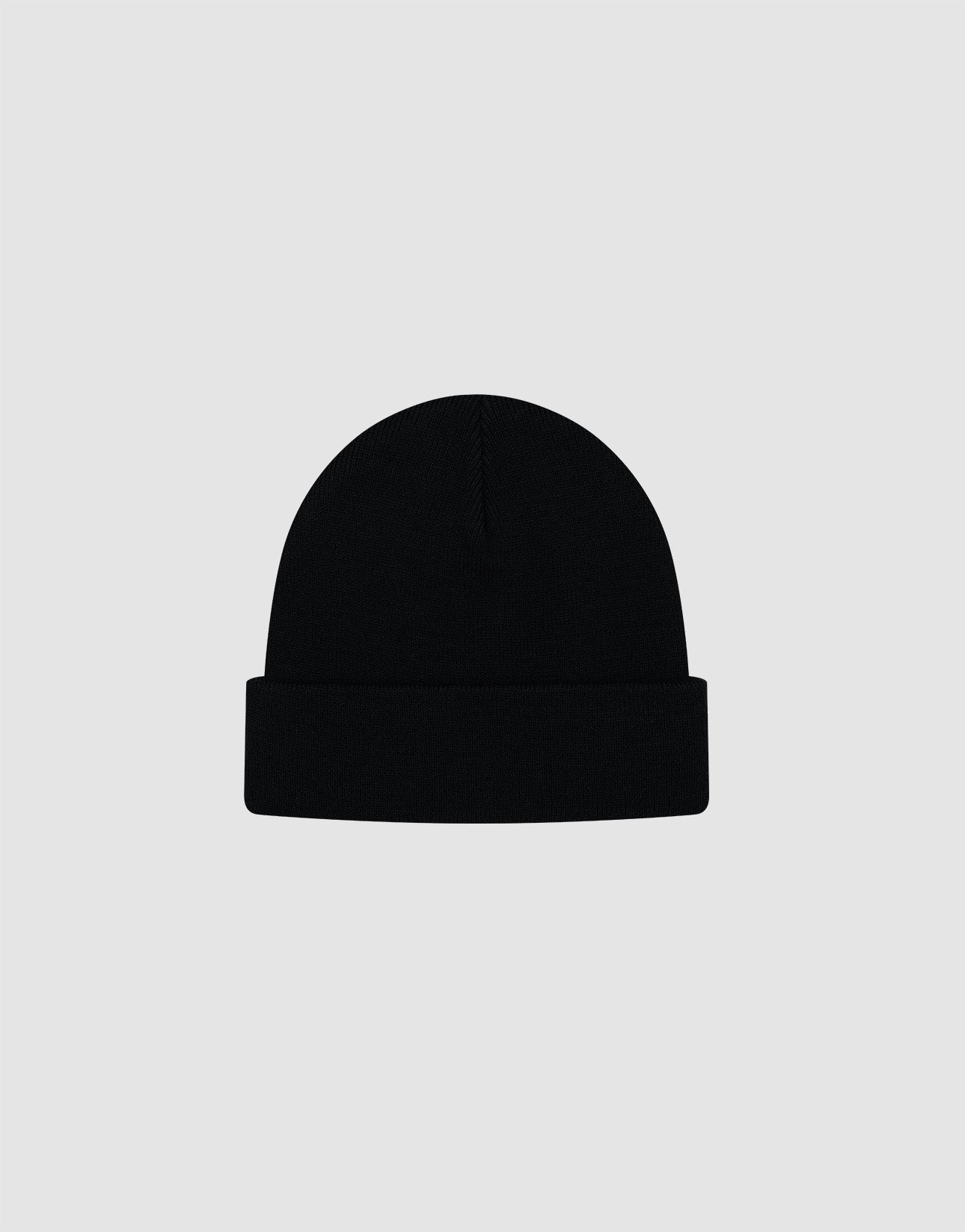 A plain black LIVE FAST DIE YOUNG Basic Beanie in One Size, featuring a folded brim and subtle flag label, is centered on a light gray background.