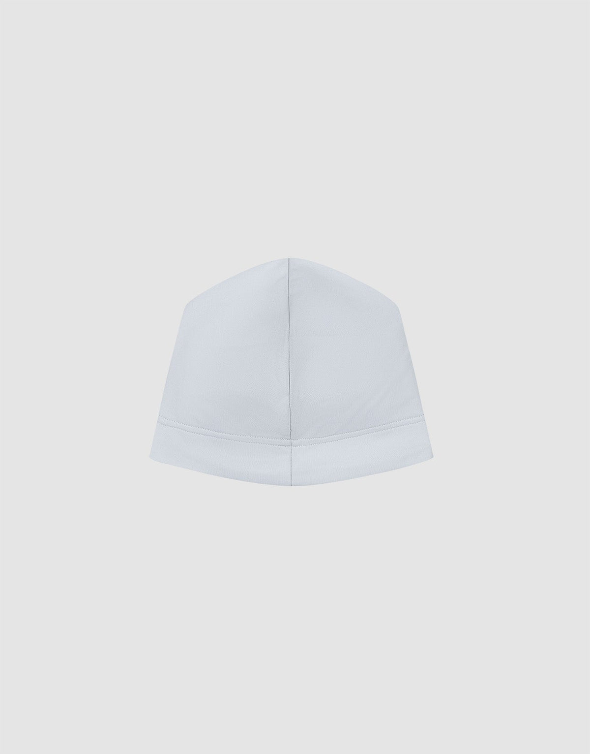 The LIVE FAST DIE YOUNG Live Fast Performance Beanie, plain white with dünne Fleece Innenseite, is shown from the front against a light grey background.
