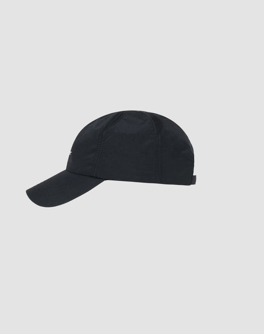 The LIVE FAST DIE YOUNG Live Fast Performance Cap, made from nylon, is shown in side view on a light gray background. This black cap has a curved brim, visible panel stitching, and is größenverstellbar for a custom fit.