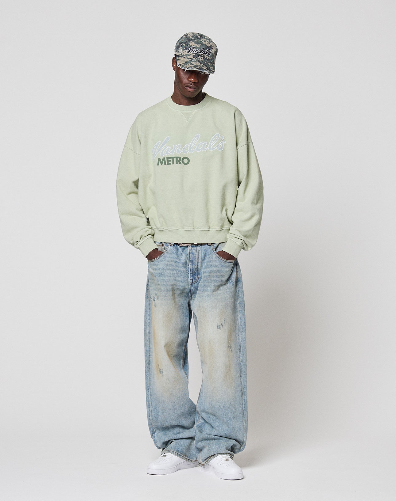 LFDY Vandals Sweater