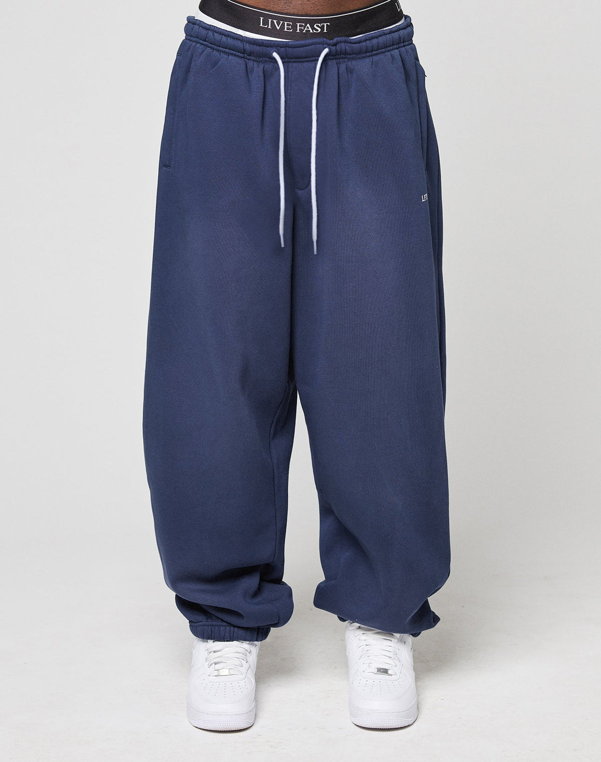 Basic Wide Cuffed Jogger