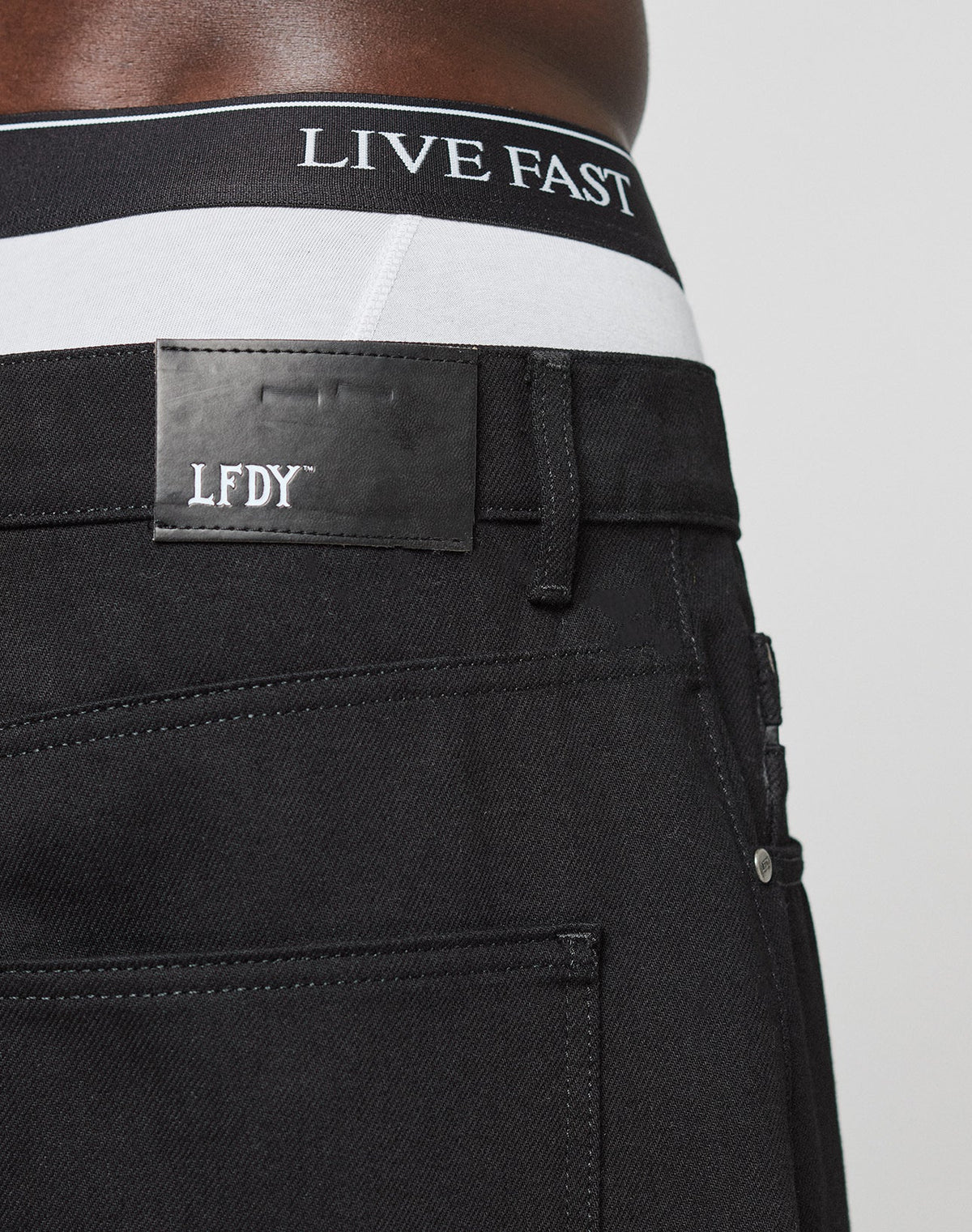 LFDY Baggy Raw Denim