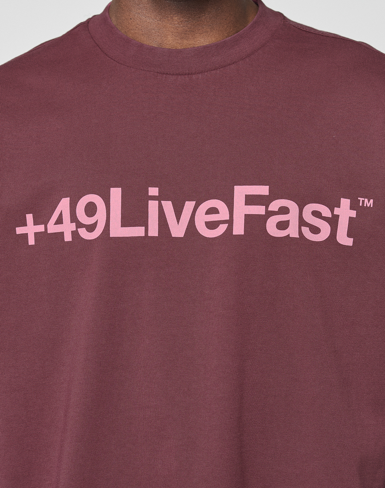 Basic +49 Tee