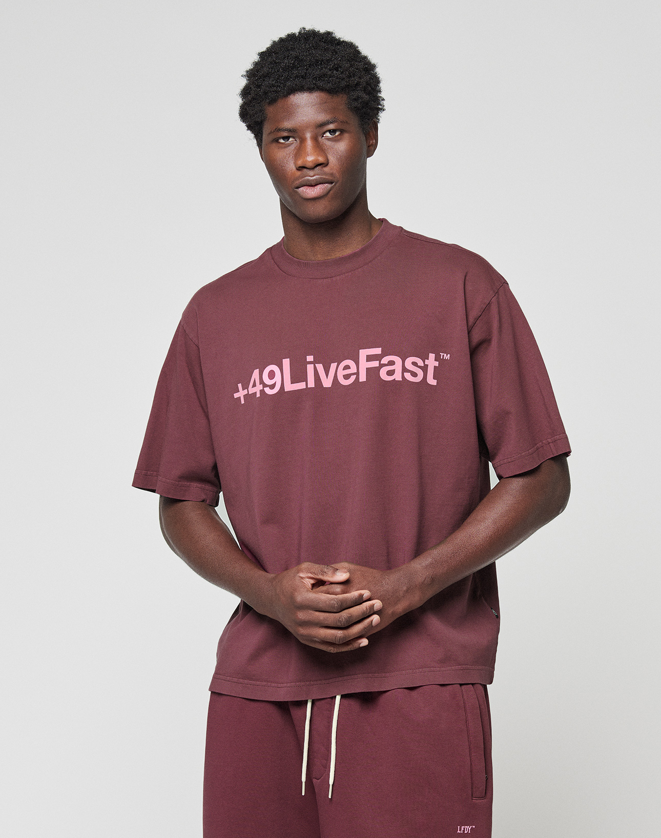 Basic +49 Tee