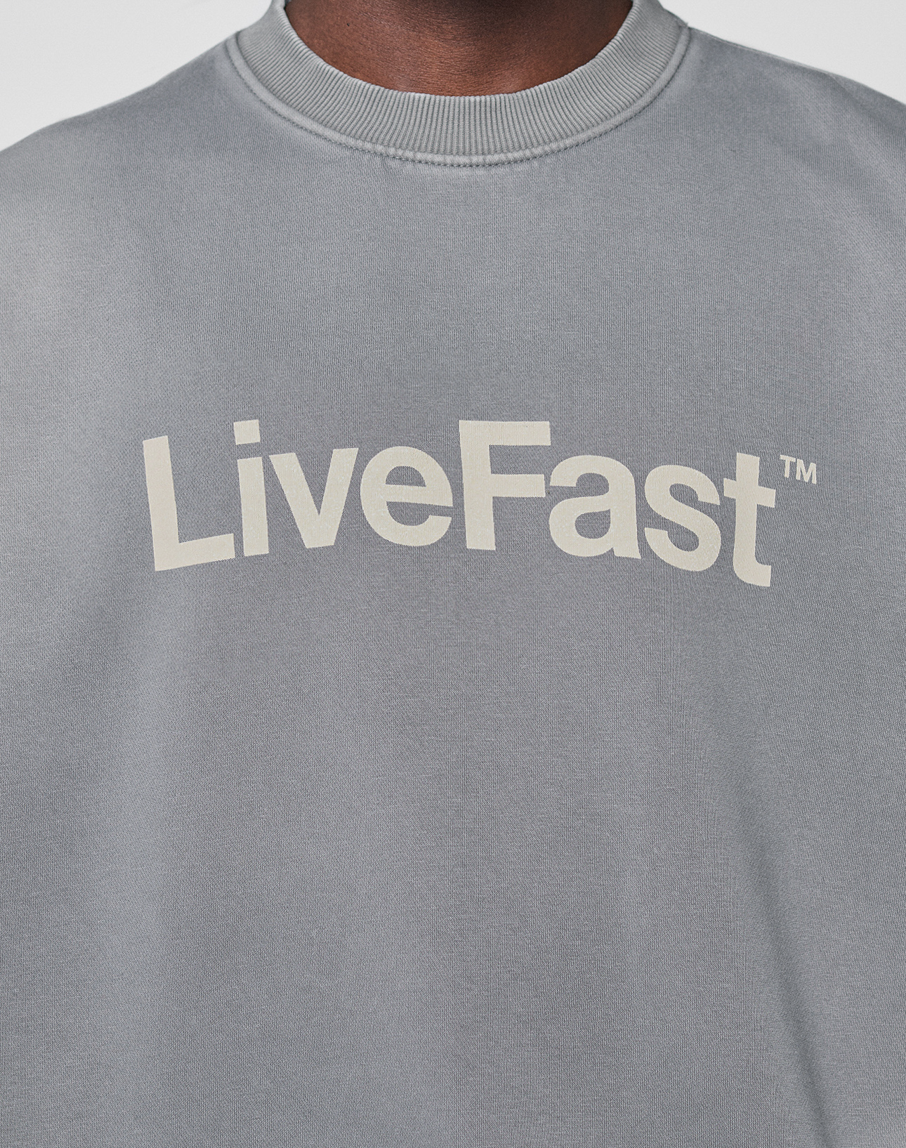 Basic LiveFast Sweater