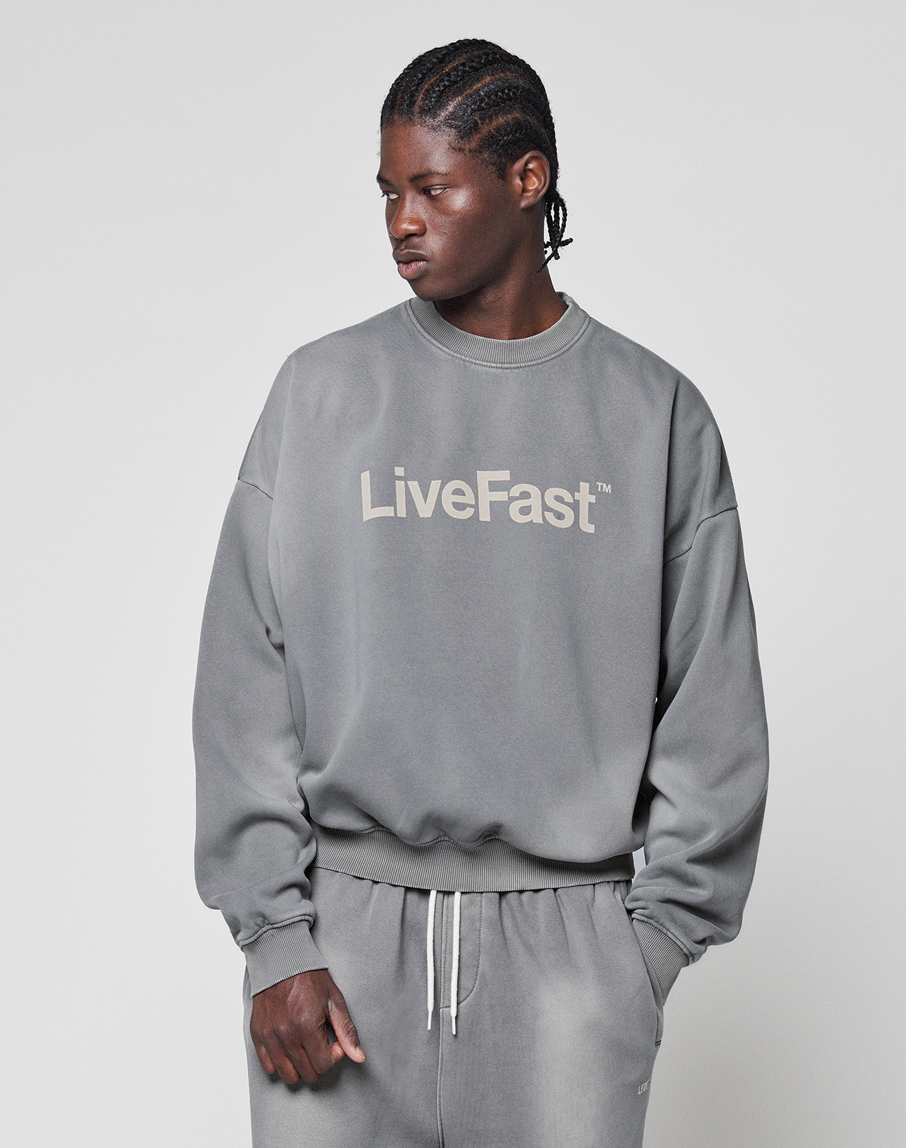 Basic LiveFast Sweater