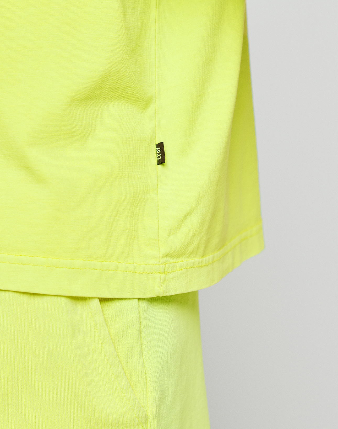 Basic OS Livefast Tee