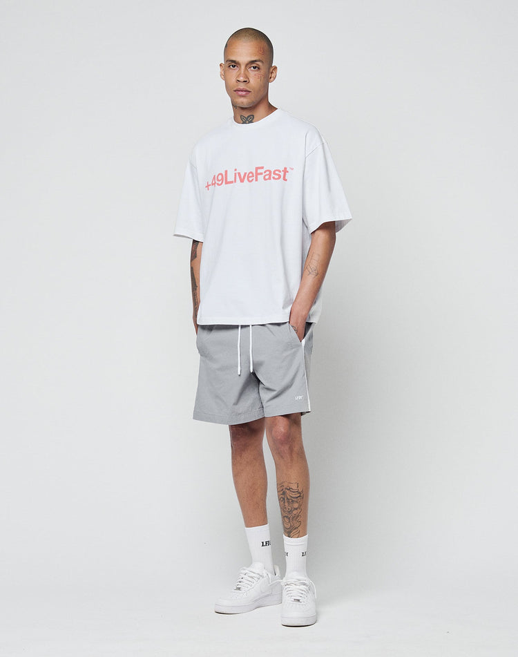 Basic +49 Tee