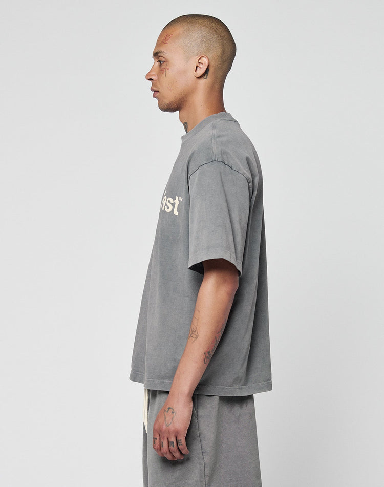Basic +49 Tee