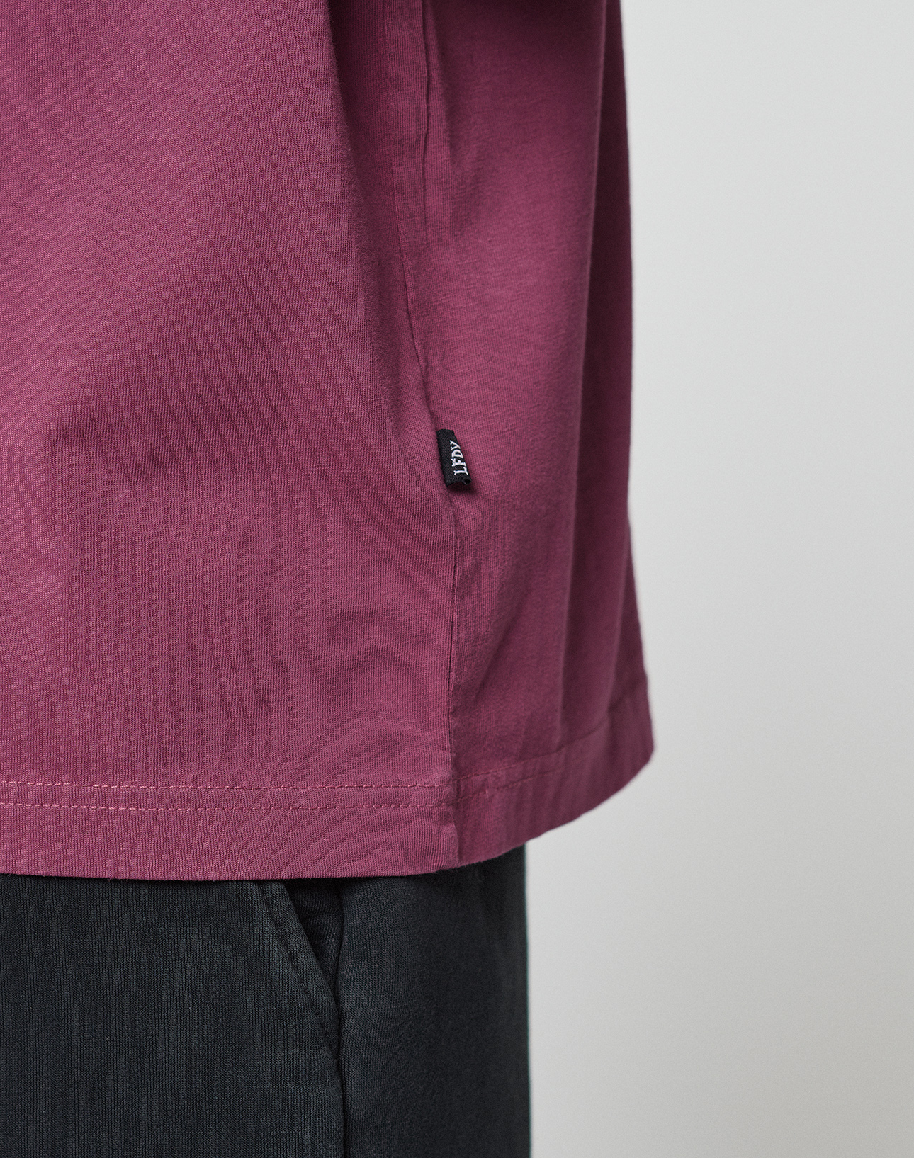 Basic 210 Tee