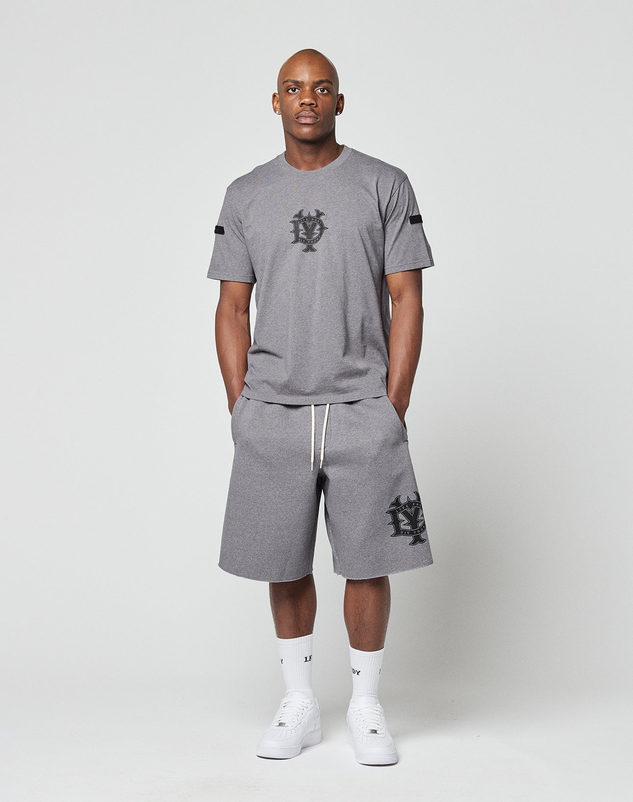 DY Shorts
