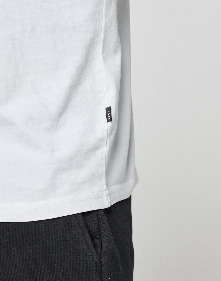 Basic Live Fast Graffiti Tee