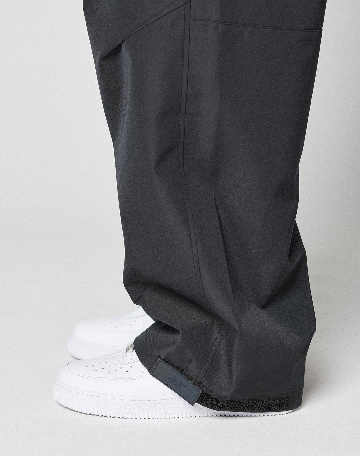 LFDY Baggy Shell Pants