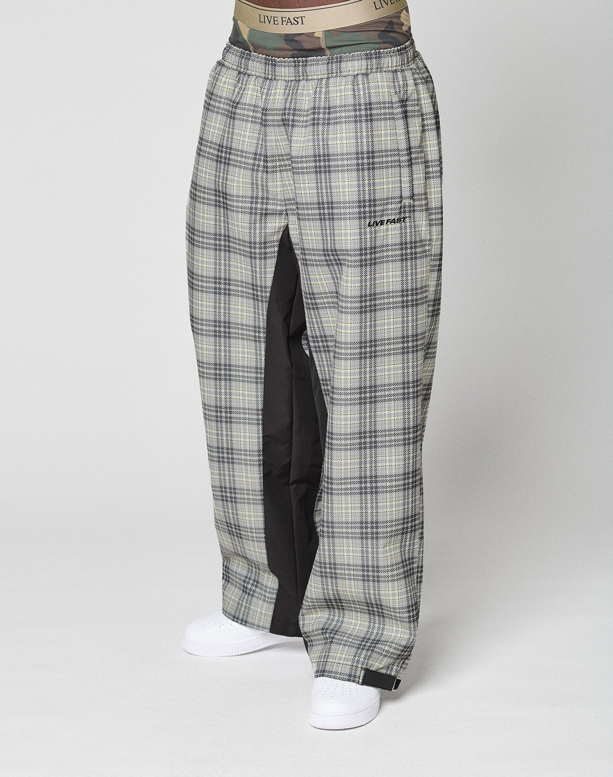 LFDY Plaid Shell Pants