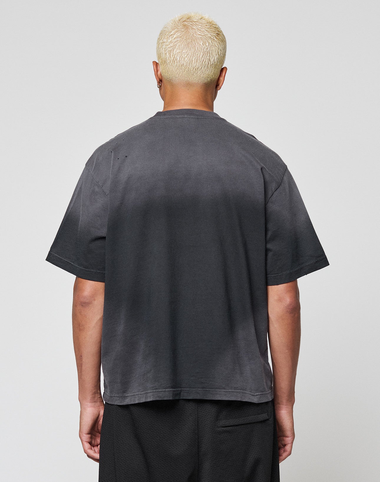 LFDY Emblem Patch Tee Schwarz Rückansicht