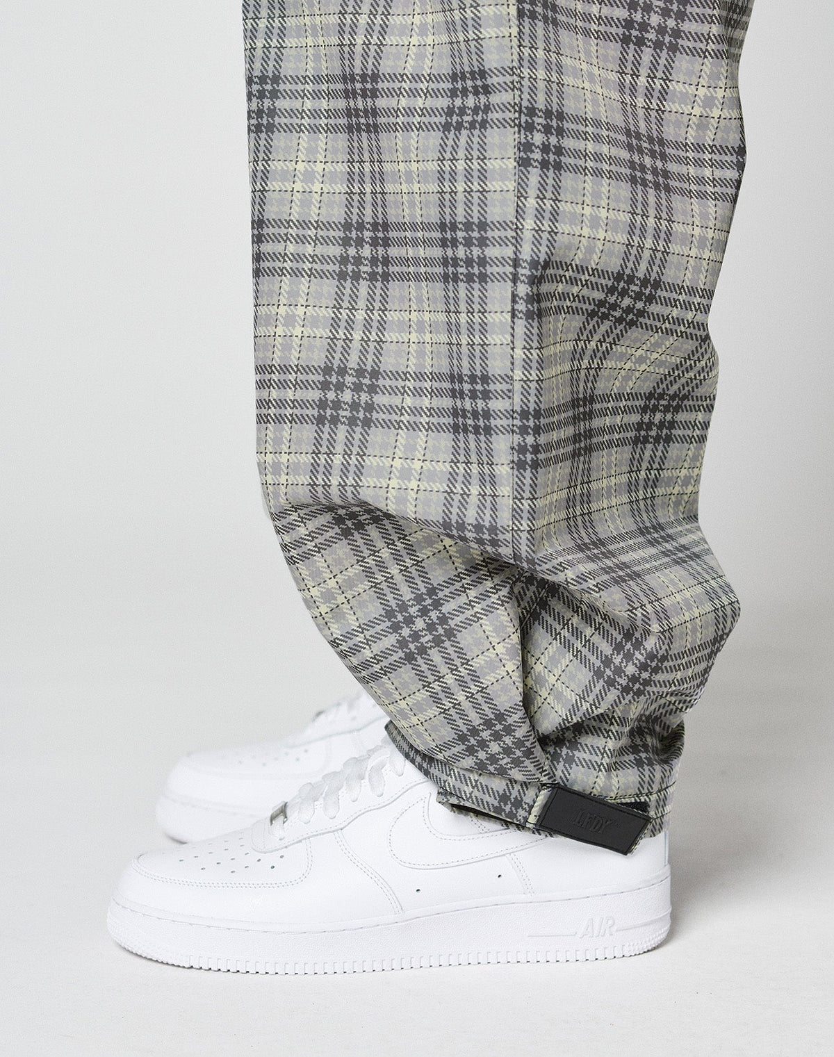 LFDY Plaid Shell Pants