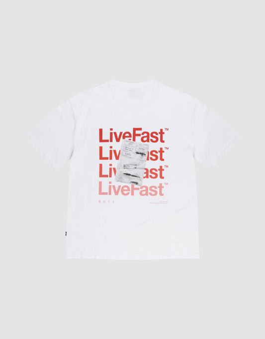 The Basic Evidence Tee by LIVE FAST DIE YOUNG is a white Oversize Fit shirt with a repeated red LiveFast™ backprint layered four times and a small black-and-white receipt graphic. Made from soft Baumwolle; shown on a plain light gray background.