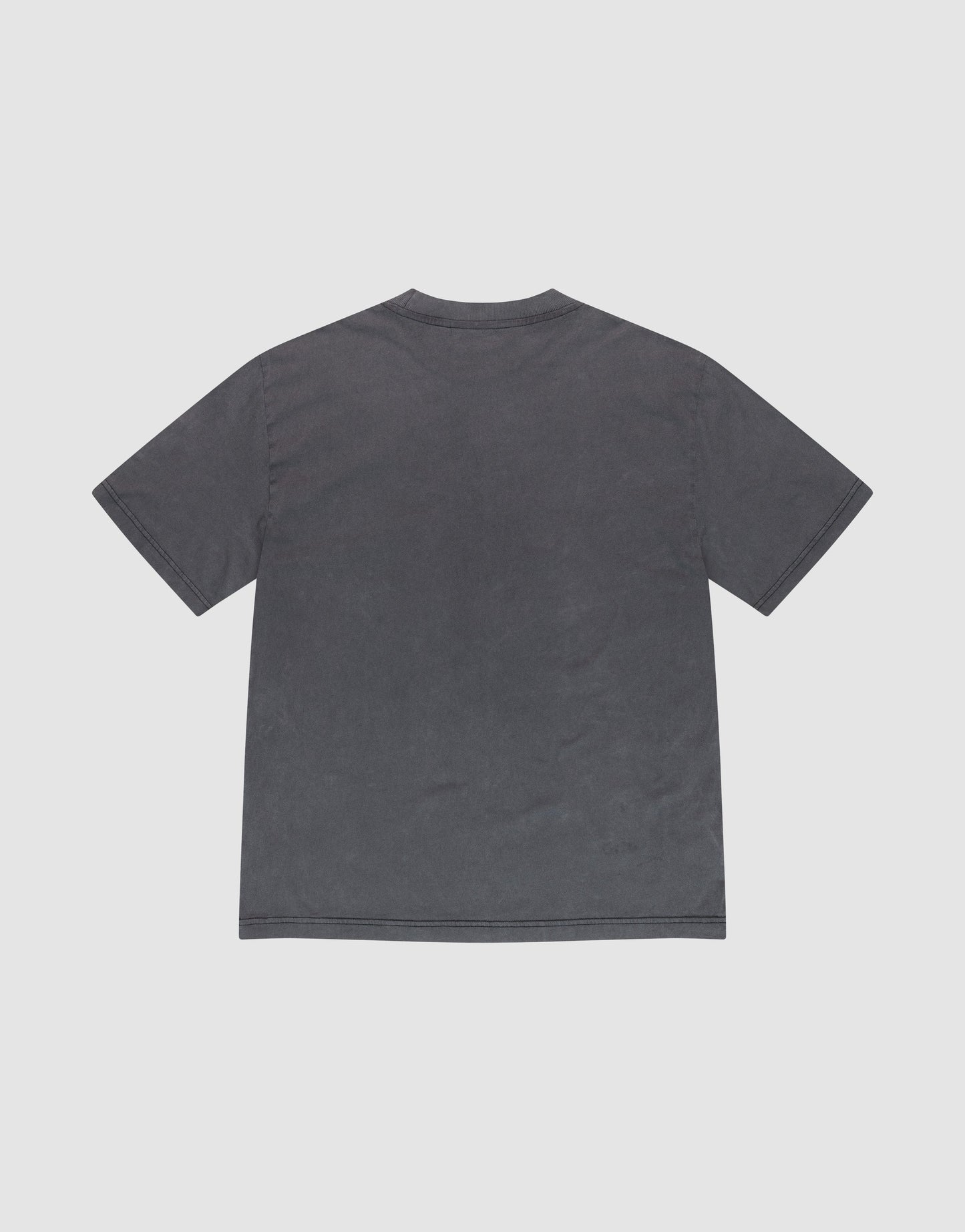 The LIVE FAST DIE YOUNG LFDY Vandals Tee is a plain, short-sleeved, dark gray oversized t-shirt made from 100% Baumwolle. Shown laid flat on a light gray background from the back, it has no visible logos or designs.