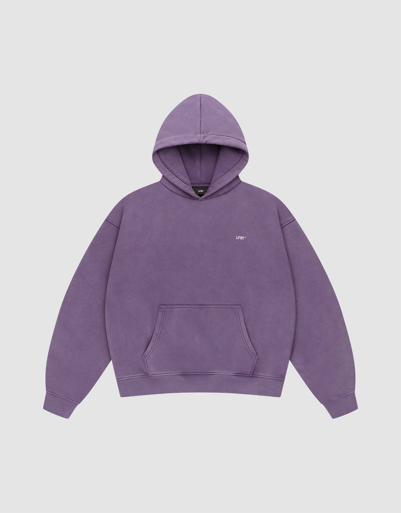 The Basic Evidence Hooded by LIVE FAST DIE YOUNG is a plain purple oversized fit hoodie in Baumwolle Polyester, with a front pocket and small white text on the left chest, shown on a light grey background.