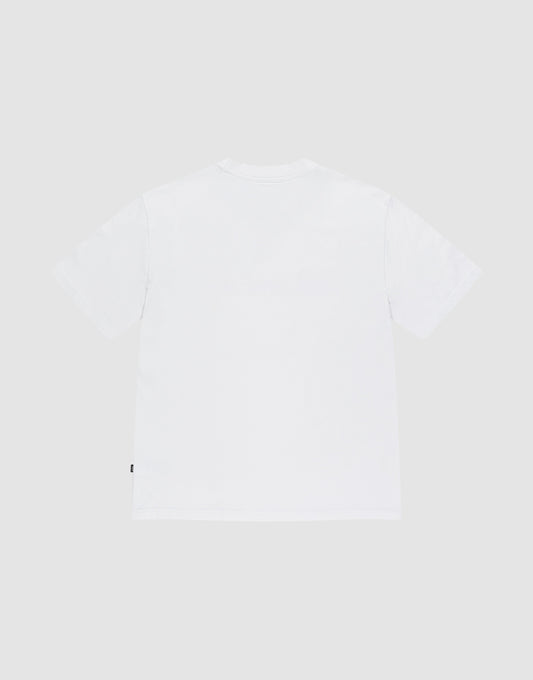 The LIVE FAST DIE YOUNG Basic +49 Tee is an oversize fit, plain white short-sleeve T-shirt made from 100% Baumwolle, shown from the back against a light gray background for comfort and breathability.